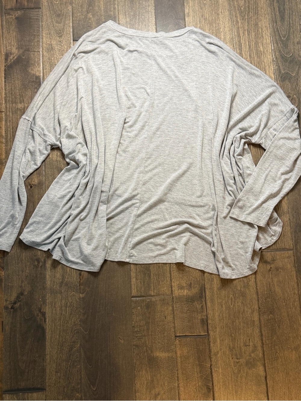Dear Apple Gray Layered Hem Long Sleeve Top Size Large Lightweight Casual Tee - Picture 5 of 6